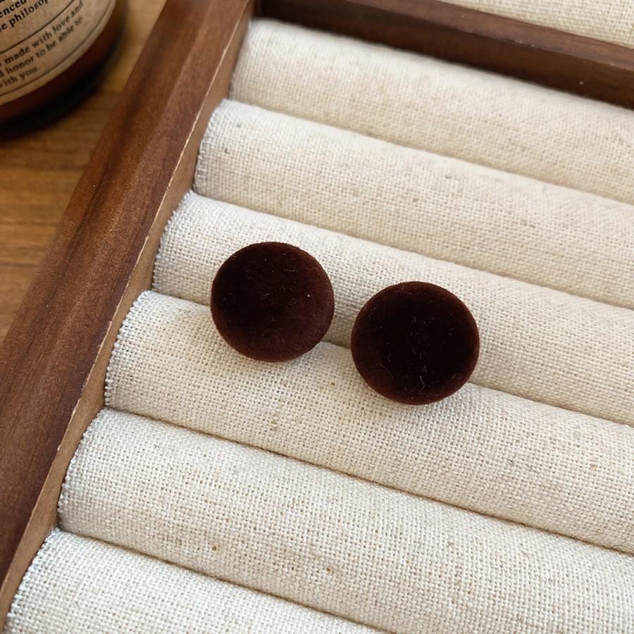 Metal Irregular Earrings European and American Retro Temperament Versatile Earrings Earrings