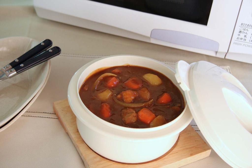 Easy Cooking, a Microwave-only Cooker