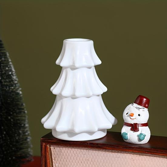 Christmas Tree Candlestick Glass Pillar Candle Holder Vintage Ribbed Taper Candle Holder for Festive Dining Table Decoration