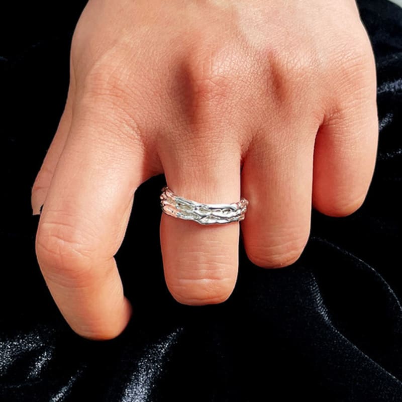 Water. MER. RIPPLE RING