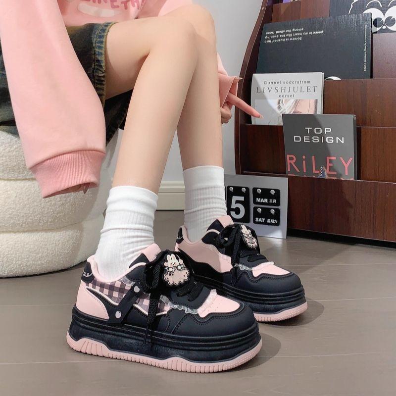 

School season new autumn popular black powder sports casual board shoes female versatile students lightweight sports shoes tide 35