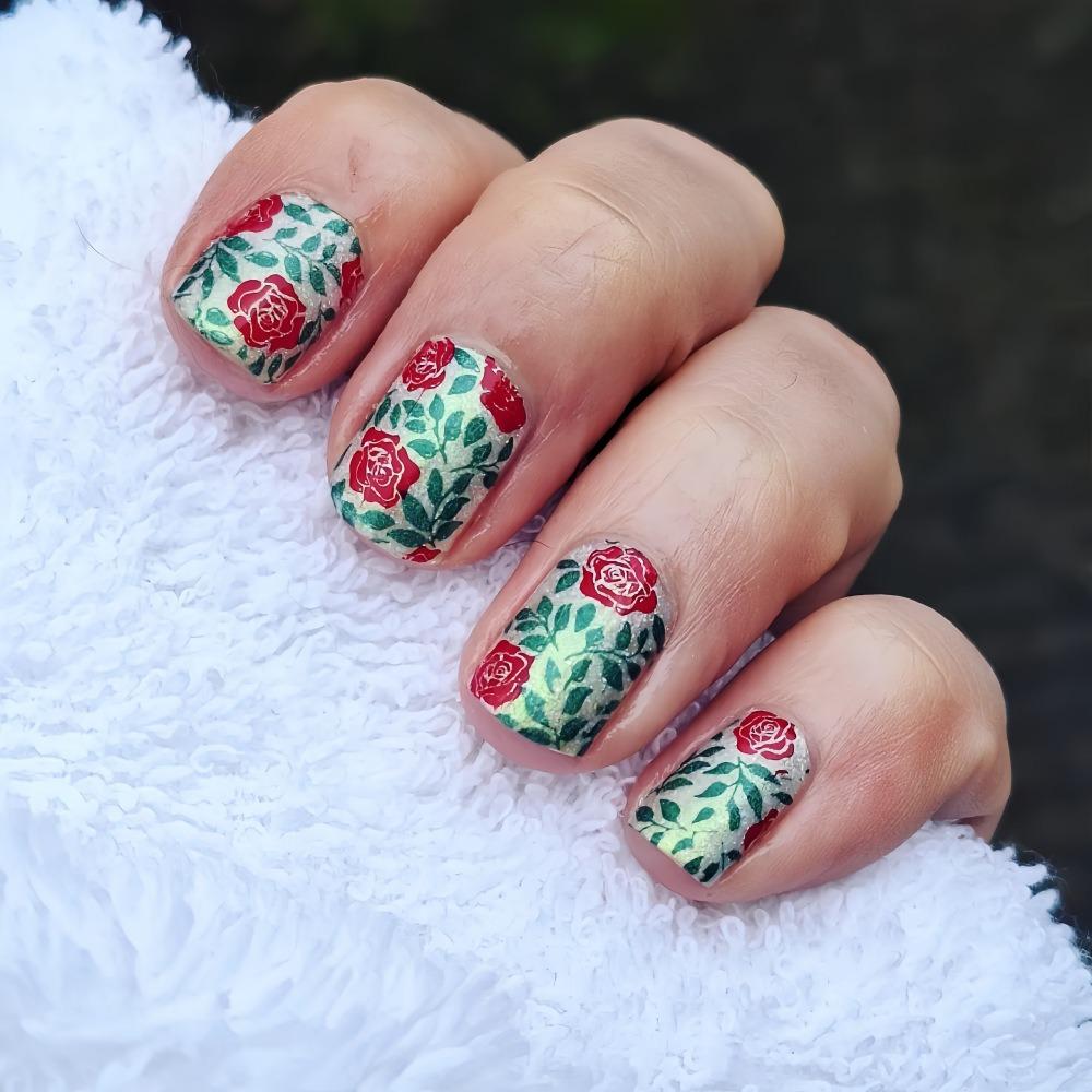 

Wearable Manicure False Nail Simple Nail Tips Fashion Press on Nails Girl 2