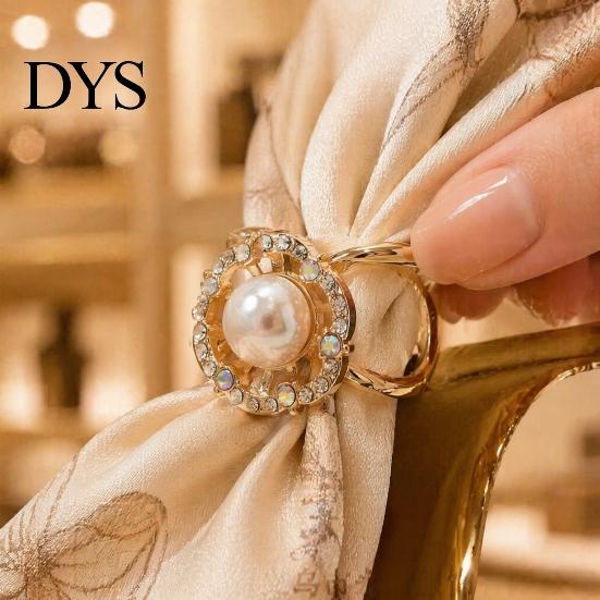 Feminine Scarf Accessory Retro Flower Ring, Faux Pearl Rhinestone Clip, Elegant Decorative Silk Holder for Women Neckerchiefs Shawls Shirts Ring