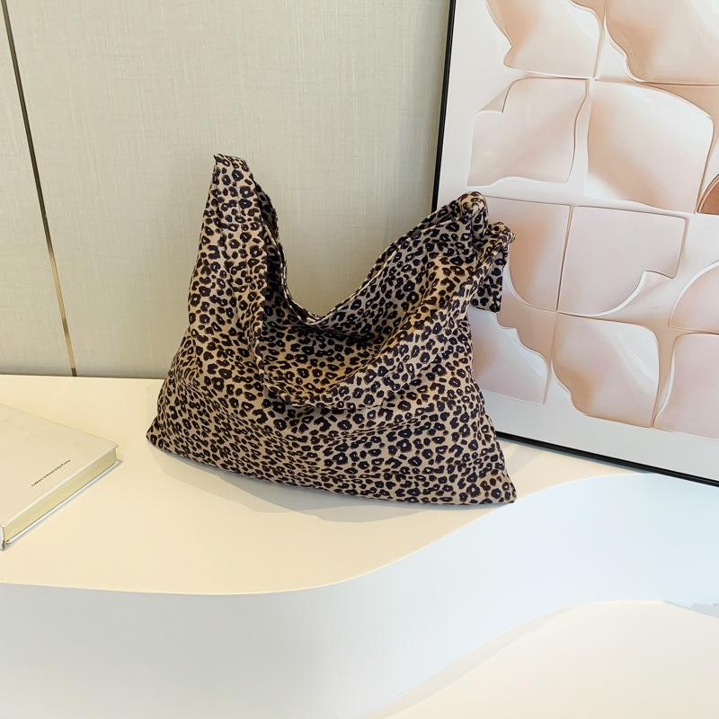 New Spring and Summer Korean Floral Bag Thin Cotton Bag Large Capacity Shoulder Bag Tilt Straddle Women's Bag