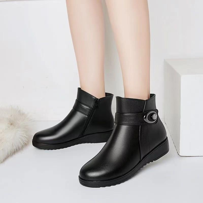 Winter Women's Boots Keep Warm Plush Womens Snow Boots Zip Comfortable Mom Shoes Non Slip Women Shoes    De Mujer