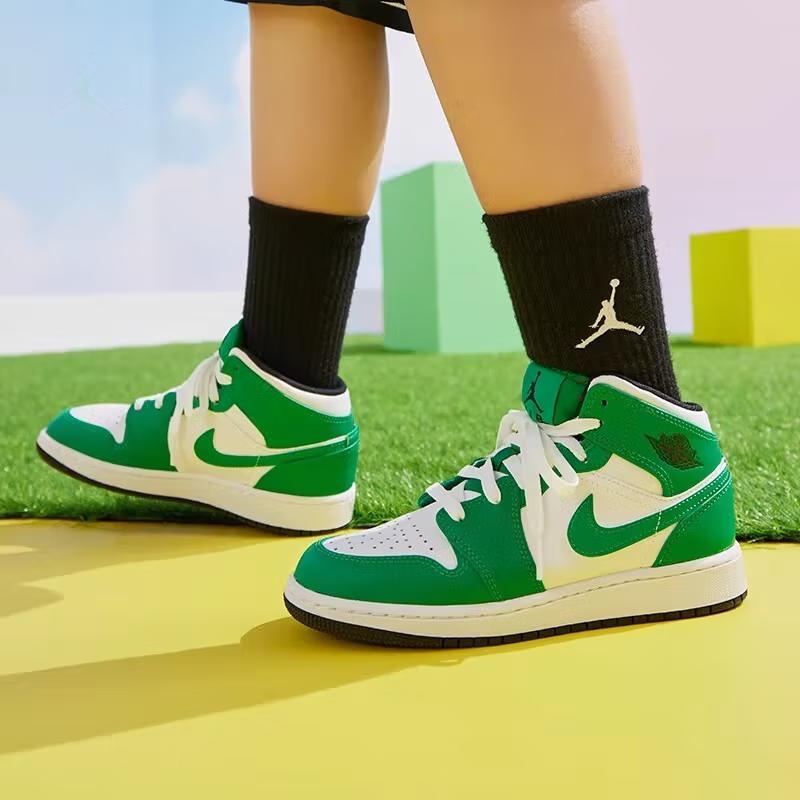 Jordan 1 Mid Lucky Green GS DQ8423-301