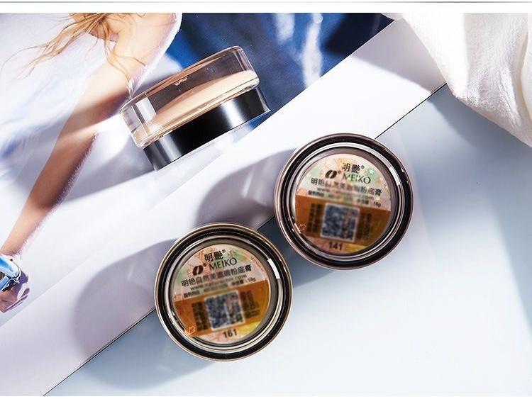 Bright Concealing Foundation: Studio-Grade Cream for Acne, Freckles, Dark Circles, and Tattoos