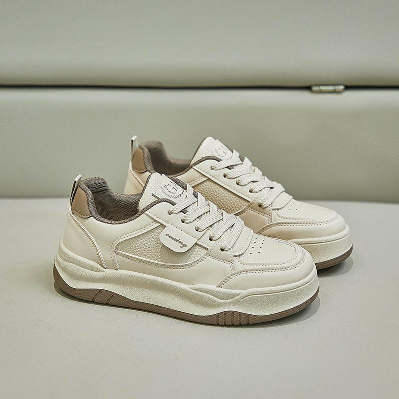 Women's Casual Flat Sneakers Outdoor Slip-On Running Shoes Faux Leather Athletic Workout Sports Walking Sneaker Lace Up Skateboarding Shoes For Women