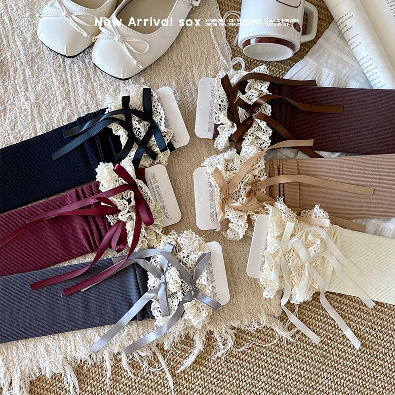 Lace Lolita Calf Socks with Bow Pressure, Long Calf Style, Paired with Boots for Slimming, Ballet Style Reaching The Knees