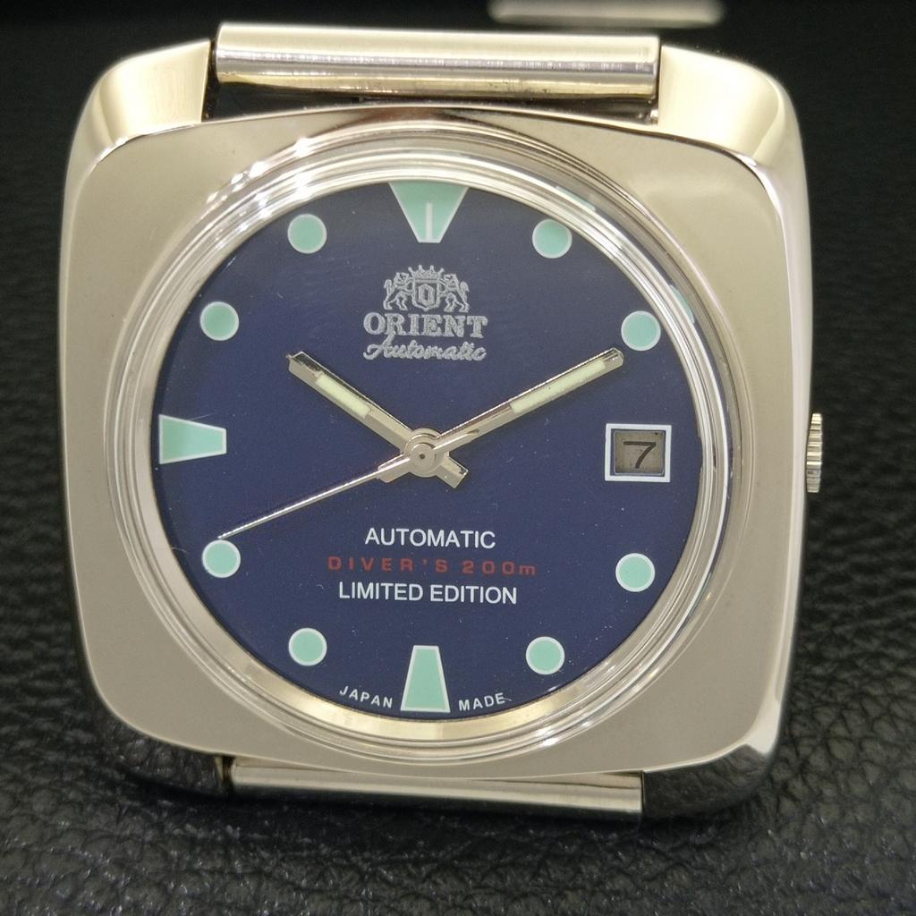 USED AUTOMATIC 46943 VINTAGE ORIENT JAPAN MENS BLUE COLOR DIAL WATCH A702237-5 R123-a702237