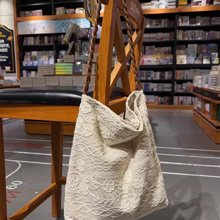 Shoulder armpit bag retro embroidered cloth bag texture mini handbag wooden bead handbag