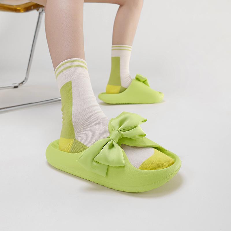 

2022 новейшие стильные женские летние тапочки на платформе, легкие шлепанцы из ЭВА, женские сандалии на мягкой подошве, пляжная обувь для девочек с бантом, тапочки