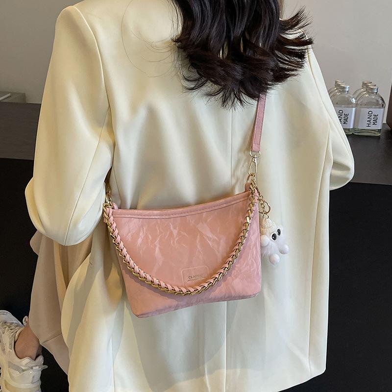 Niche design bag women's 2025 spring and summer new retro versatile messenger bag fashion high-end chain bucket bag