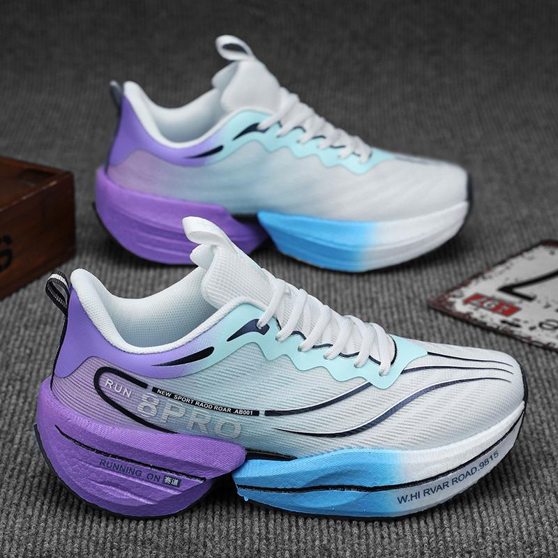 Hot Selling Couple Sneakers with High Rebound Thick Sole Ultra Light Breath Runn Shoes Low Cut High Quality Outdoor Tennis Shoes