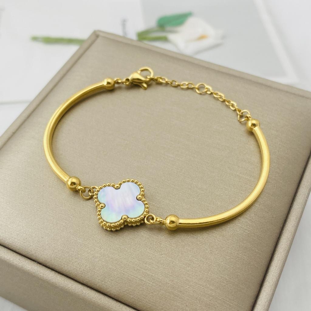 Lucky Four-leaf Clover Five-flower Bracelet - Tarnish-free Women's Bracelet