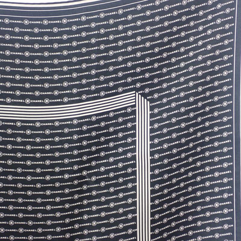 Chanel Eșarfă mătase neagră Femei