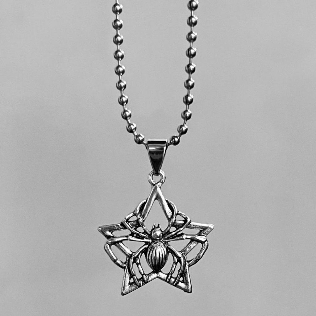 2024 Autumn European & American Fashion Spider Pendant Necklace with Zinc Alloy Long Chain