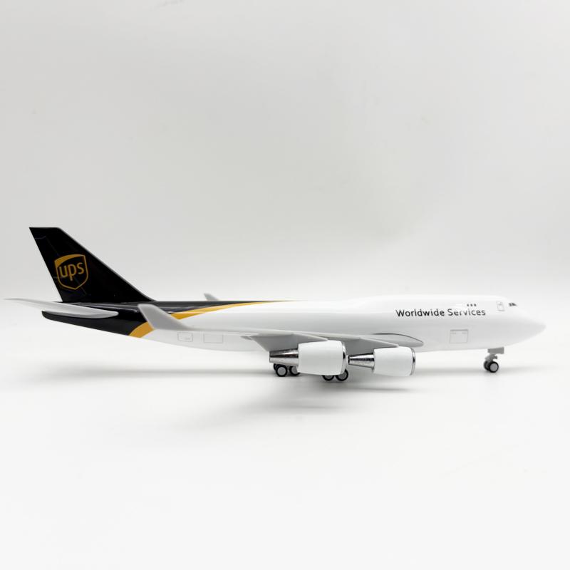 B747 30cm Diecast Resin 747 UPS Airways Aircraft Model Miniature Plane Wheels & Base Aviation Enthusiasts Airplane