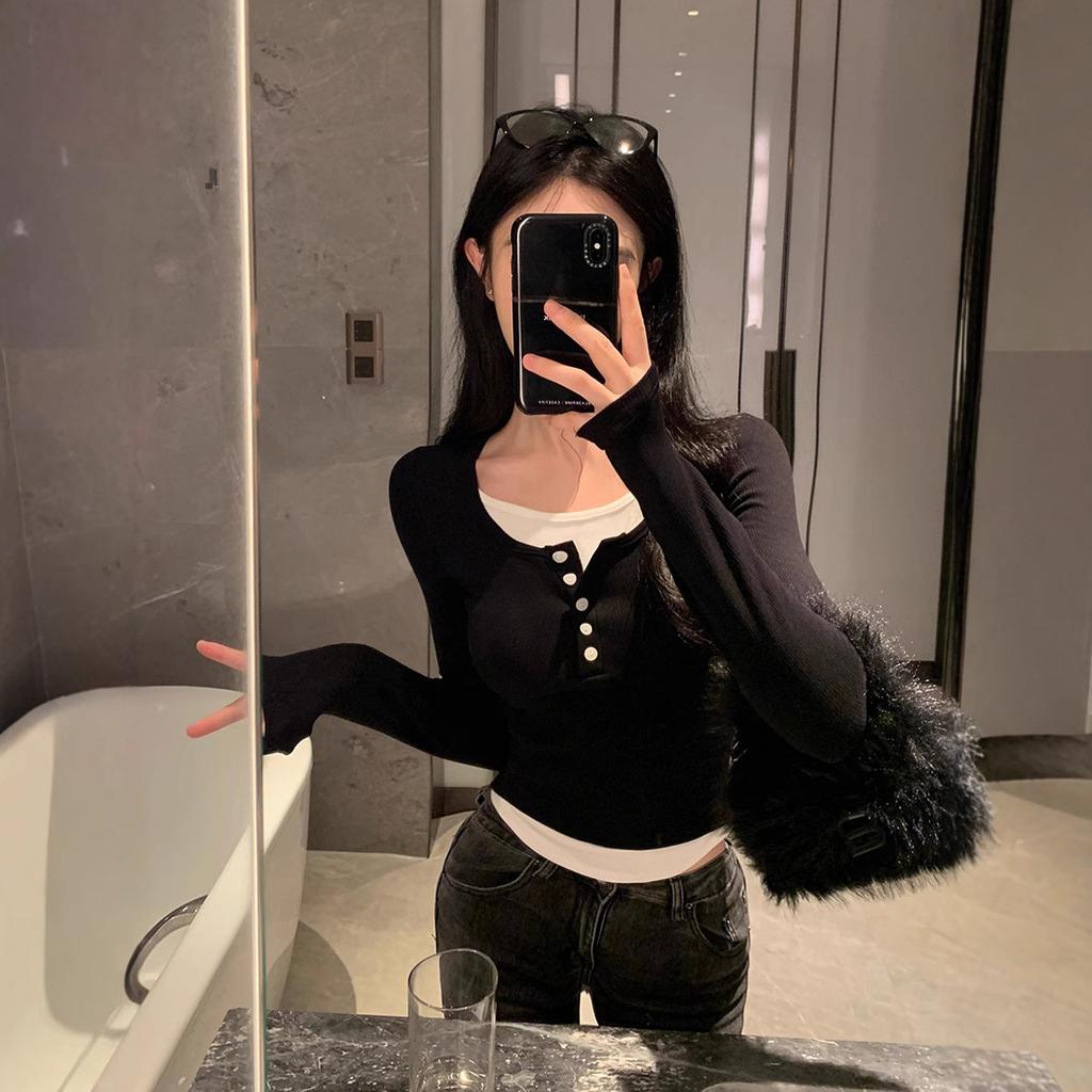 Fake two contrasting T-shirts for women's spring small hot girls with short slim-fitting and thin long-sleeved bottoming shirt and top