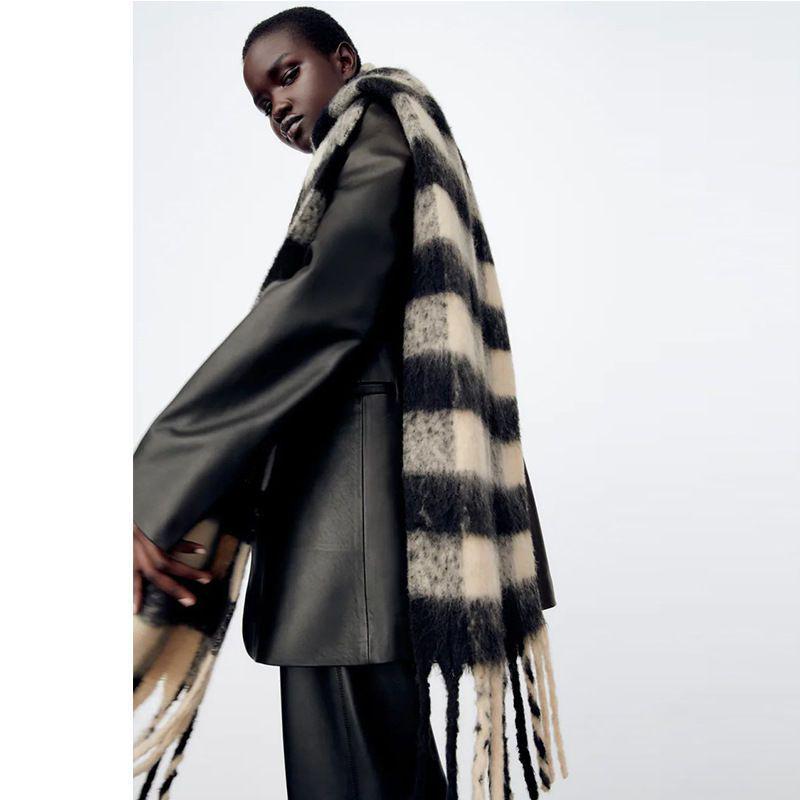 Korean Style Milk Coffee Heart Scarf: Cute, Versatile, Winter Shawl for Women and Students