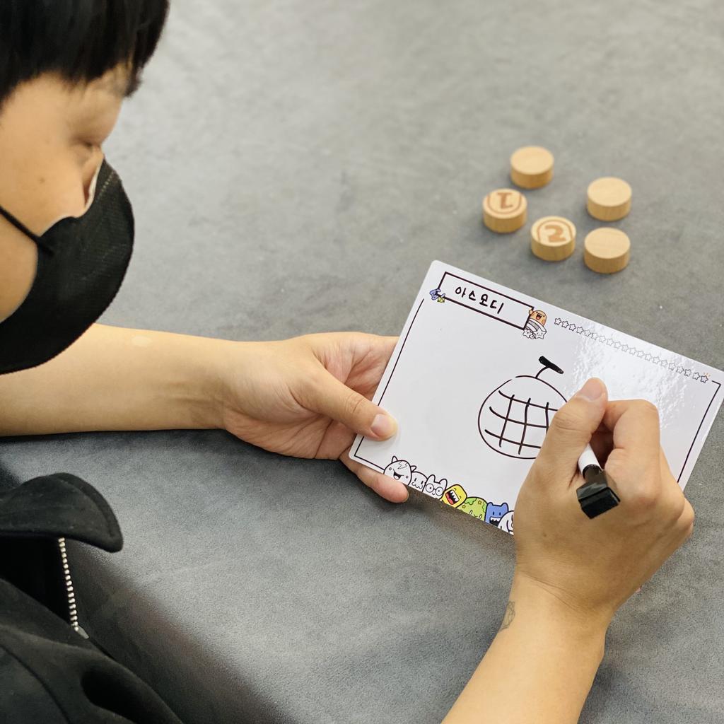 Catch Sketch Speed Drawing Board Game