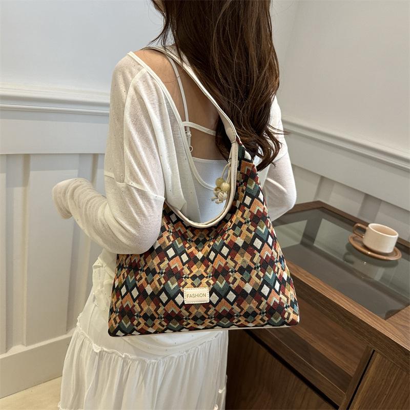 Personalized and Fashionable Commuting Large Capacity Shoulder Bag New Casual College Student Class Bag Tote Bag