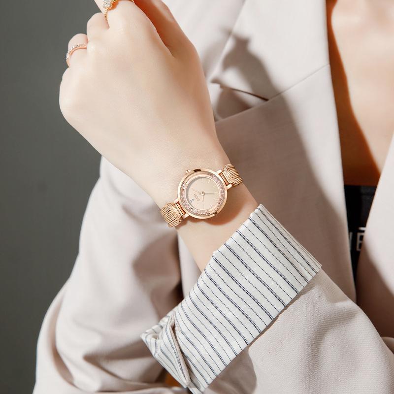 CQ468 Lekki luksus płynny piasek diament Zegarek damski wysokiej klasy i wykwintny zegarek kwarcowy zegarki dla kobiety