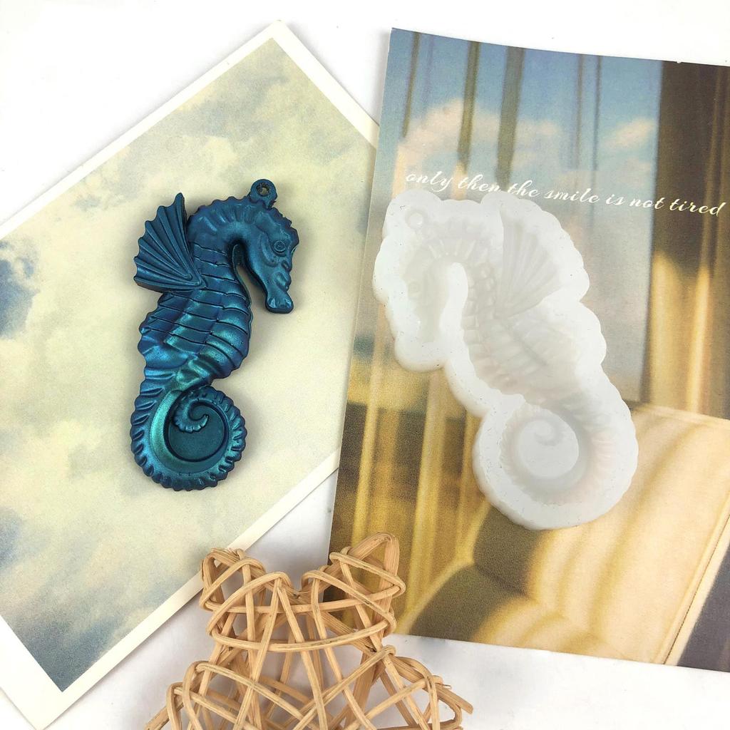 Glossy Christmas Seahorse Ornaments Silicone Epoxy Resin Mold DIY Keychain Pendant Jewelry for Valentines Gift Craft