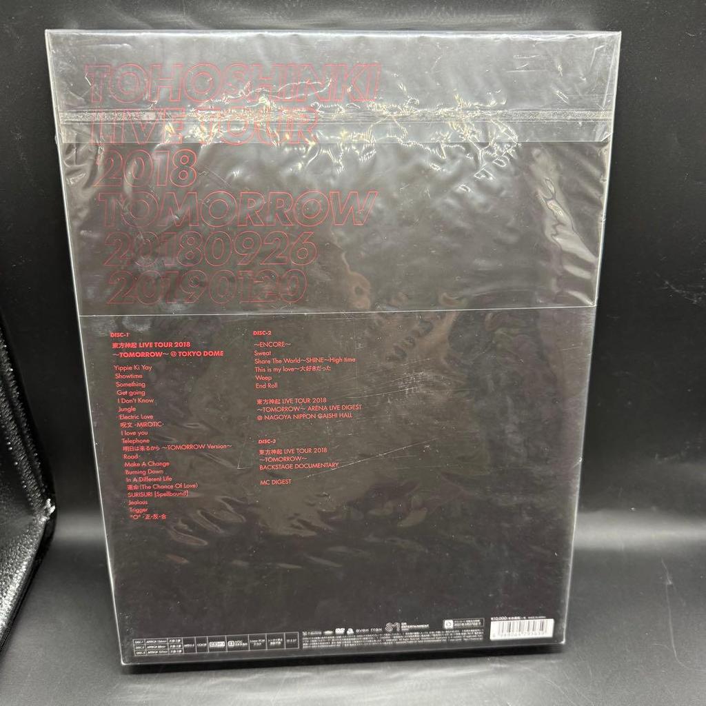 [USED] TVXQ TOMORROW 2018 Blu-ray 2-disc set + Photobook
