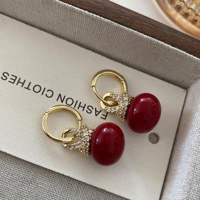 Orecchini rossi di alta qualità, design di nicchia unico, orecchini geometrici, lusso leggero, alla moda e squisito, orecchini rossi Ankola.