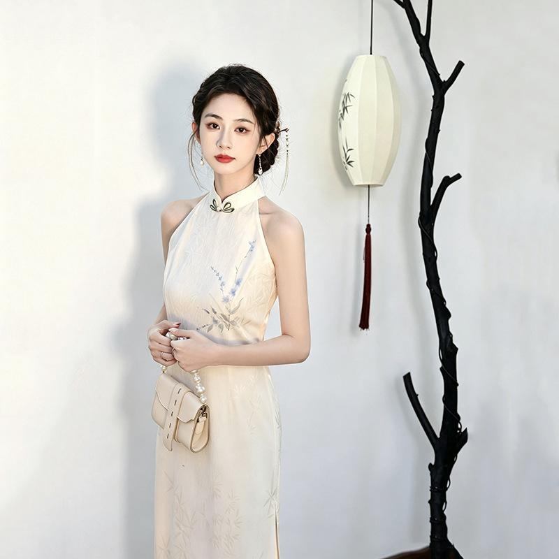 White neck sleeveless national style new Chinese Suzhou cheongsam improved young women's high-end birthday party dress