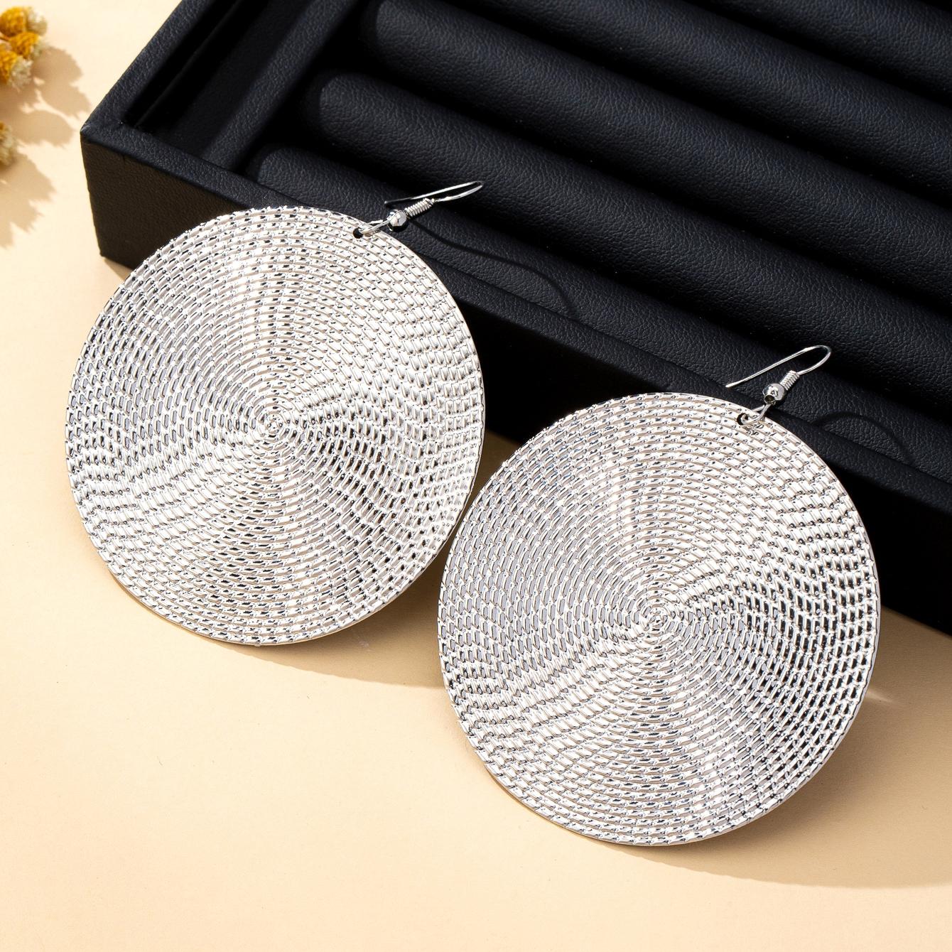 

Women s Pendant Earrings, Metal Geometric Exaggerated Round Earrings, Suitable for Daily Wear and Vacation Wear