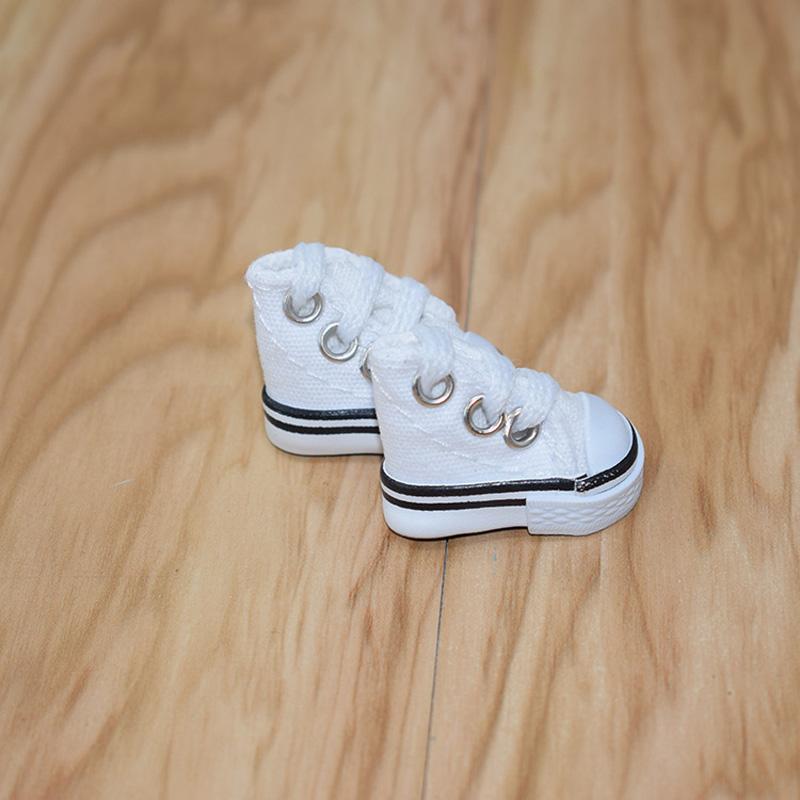 1 Pair Mini Rag Doll Canvas Shoes Finger Shoe Cute Skate Board Fingerboard for Breakdance Doll Shoe