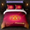 Manchester United Spersonalizowany Zestaw Pościeli z Nazwą 1 Poszwa na Kołdrę + 2 Poszewki na Poduszki Logo Piłkarskie Spersonalizowany Prezent na Specjalną Okazję Wystrój Sypialni