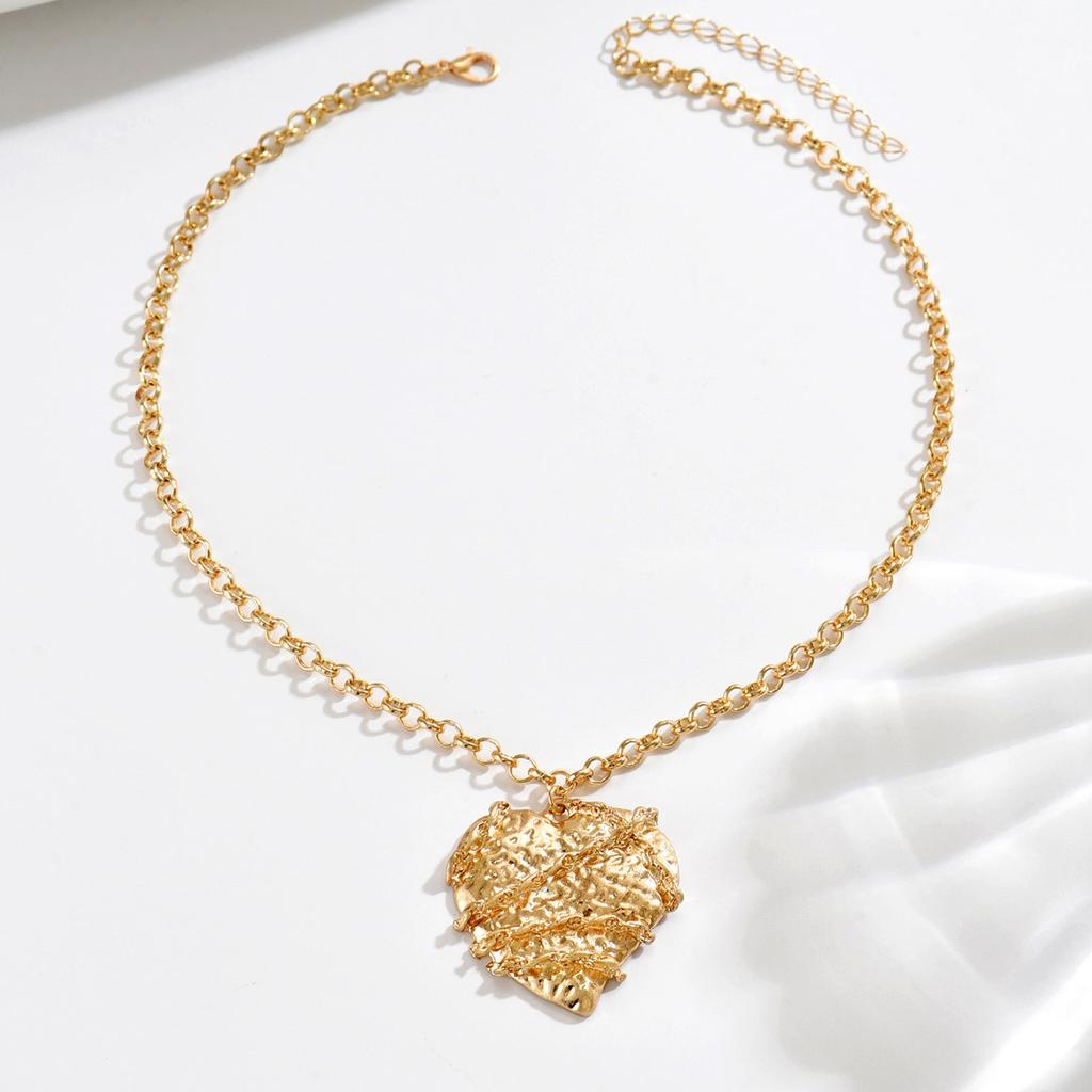 French Vintage Hammered Heart Necklace, Textured Design Clavicle Chain Jewelry