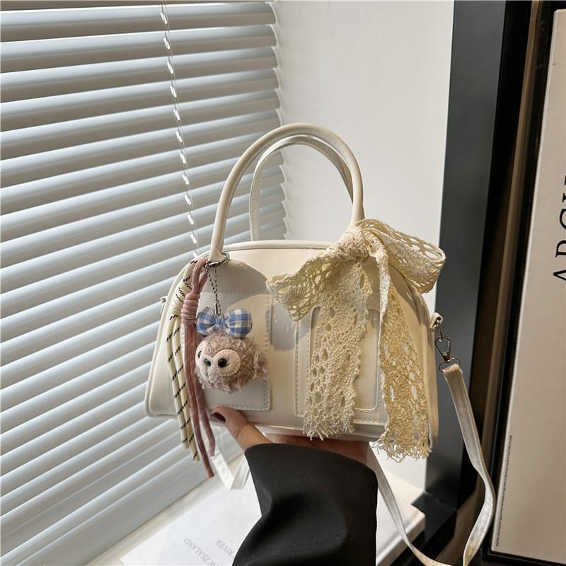 Large-capacity commuting leisure solid color pillow bag portable shoulder bag fashionable high-value beautiful messenger bag women