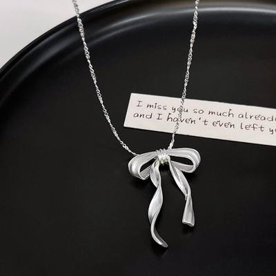 Strieborná elegantná mašľa s príveskom náhrdelník retiazka na kľúčnu kosť Luxusné jemné párty šperky doplnky pre svadobnú párty ženy dievčatá darčeky