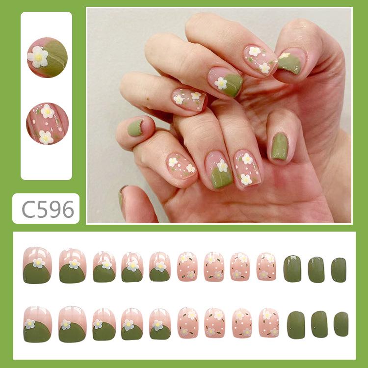 

Весенне-летний зеленый цветочный нейл-арт: Свежие носимые короткие накладные ногти C596-Glue Type