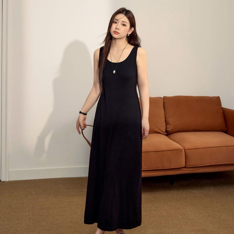 

Blue Language Plus-Size Spring Outfit with a Complete Set of Lazy-Style Colorful Loose Sweater Jackets, Slimming Tank Tops, and Long Dresses Black Dress Pre-Sale L([Recommendation 55-62.5kg])