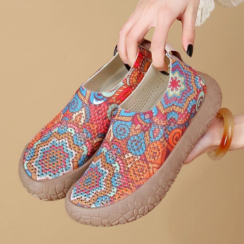 New Breathable Fly-Woven Painted Women'S Shoes Are Light, Comfortable, Non-Slip And Wear-Resistant, One-Pedal Printed Women'S Shoes, Daily Leisure