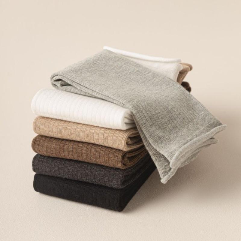 Female Spring and Autumn Trend Retro Rolling Edge in The Tube Cotton Socks