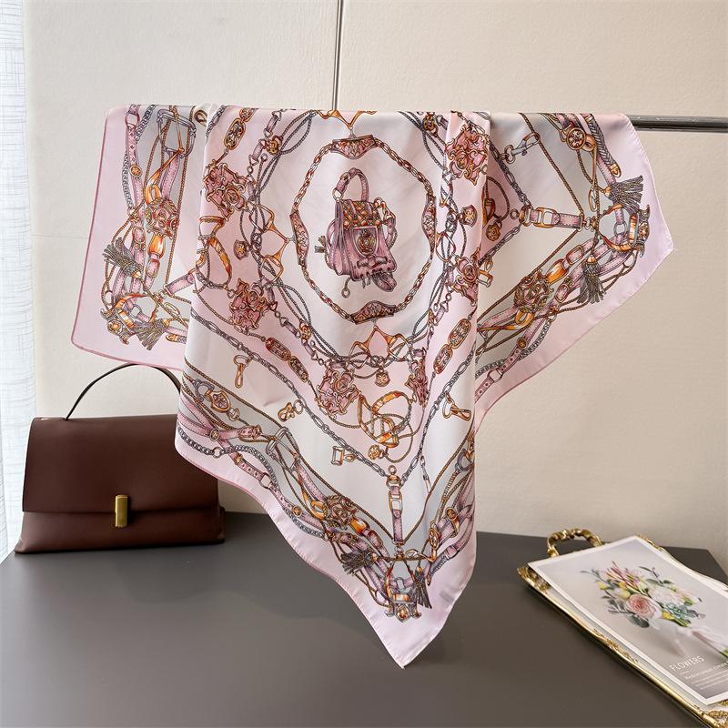 

Chain Lock Printing Simulation Silk Scarf Square Scarf Premium Shawl Versatile Neck Small Square Scarf Headscarf Unilateral 66-70CM