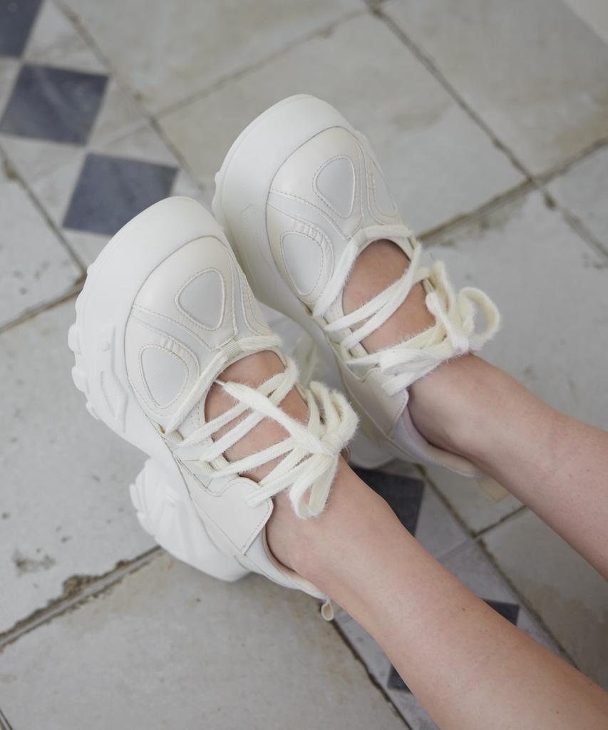 Cesti Mad Race Sneakers (Ivory)