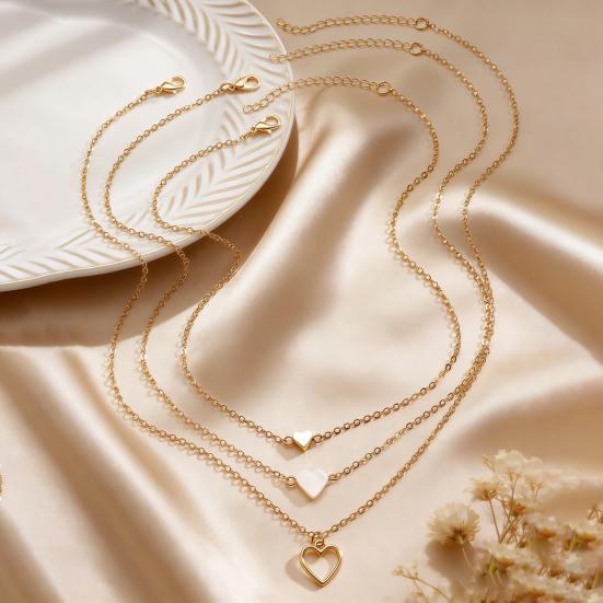 3Pcs/Set Women Necklace Three-Layer Stacking Design Heart Charm Choker Necklace Adjustable Length Layered Jewelry