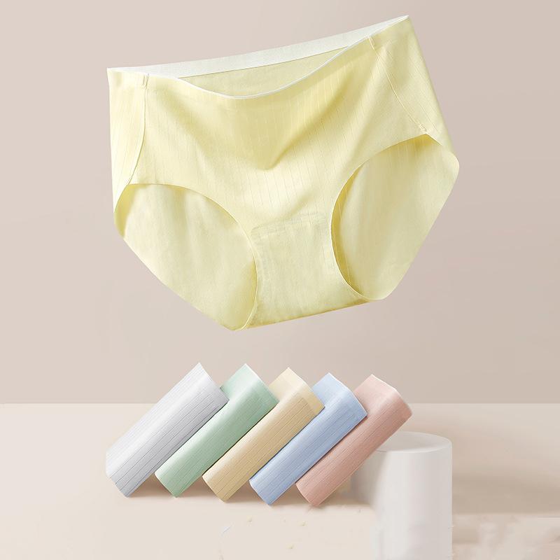 

Трусики из ледяного шелка, женские мягкие и нечувствительные трусики со средней посадкой и антибактериальной промежностью.