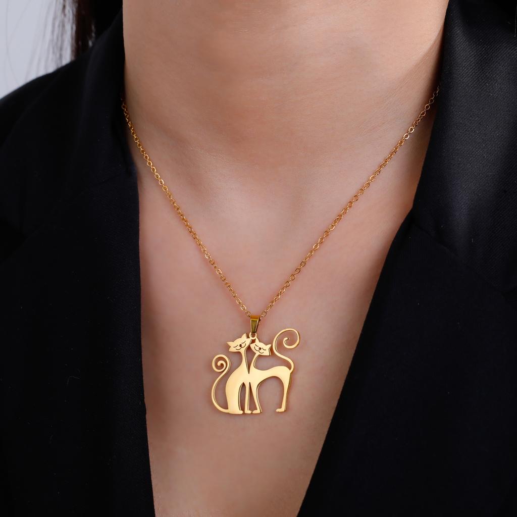 Cazador Loving Cat Pendant Necklaces for Women Stainless Steel Cute Kitten Animal Neck Chain Jewelry Gift Wholesale 2026 New
