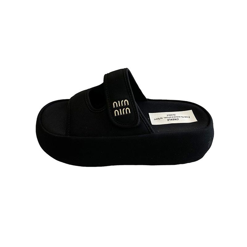 Velcro Thick-soled Slippers Can Be Worn by Women In Summer 2025 New Beach Seaside Vacation Cool Slippers