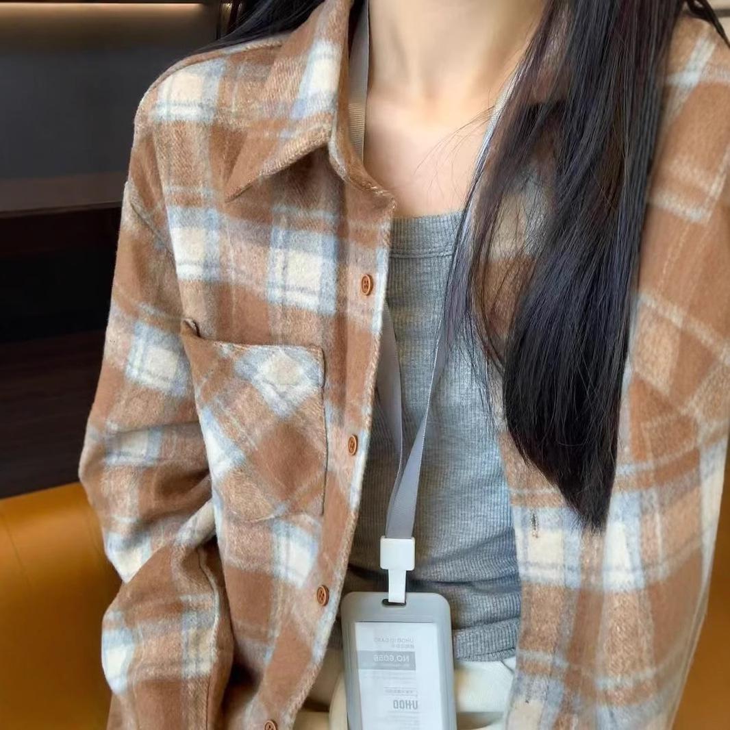 

Hong Kong Style Women s Plaid Layered Shirt Jacket, Academic-Inspired Niche Design, Long Sleeve, Casual Elegance L червоний