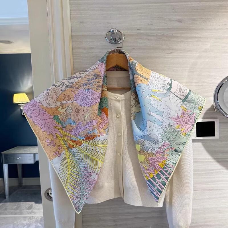 NINA SOLOR Designer Twill Scarf