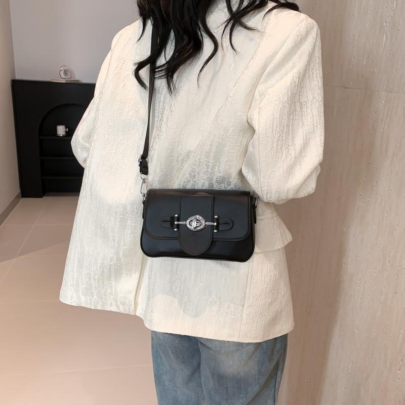 Chic Retro Pu Small Shoulder Bag For Women Trendy Crossbody With Stitching Details